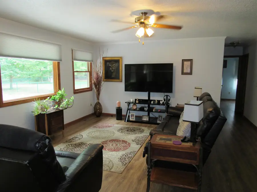 109 W Tawas Lake, East Tawas, MI 48730 - Image #3