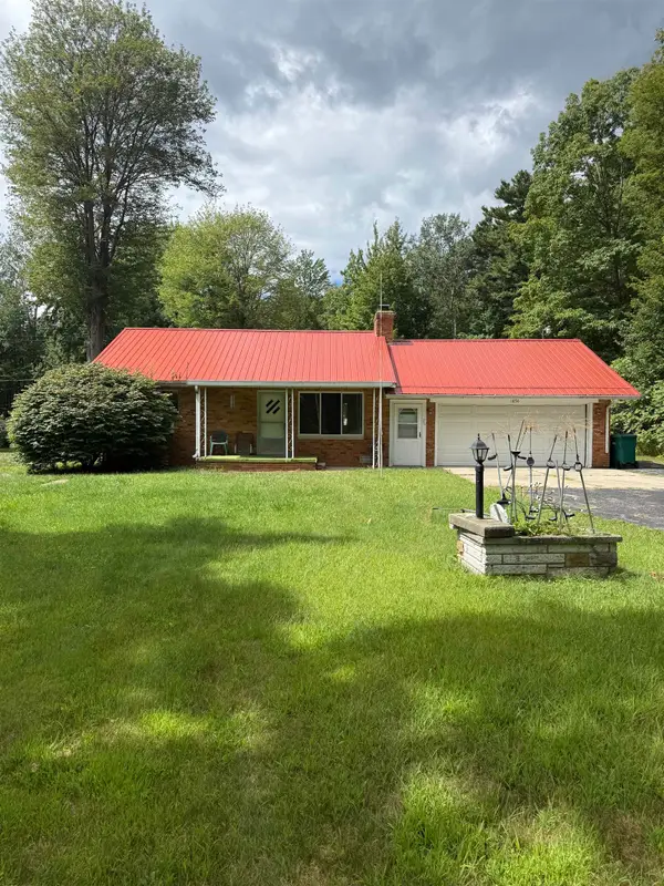 1856 S US-23, TawasCity, MI 48763