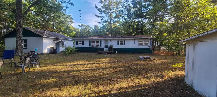 4711 Interlake DR, Oscoda, MI 48750 - Image #3