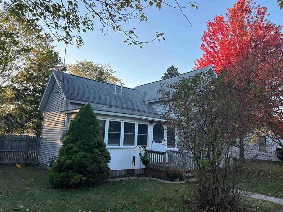 203 Adams, East Tawas, MI 48730 - Image #2