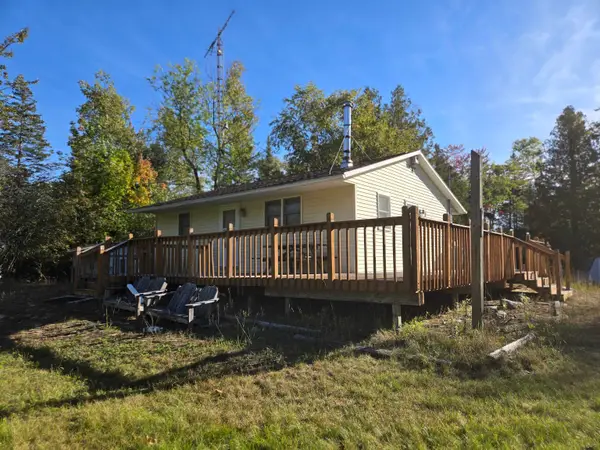 5971 E Point RD, Harrisville, MI 48740