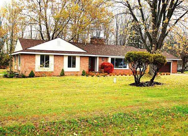 2301 Birchcrest, WestBranch, MI 48661