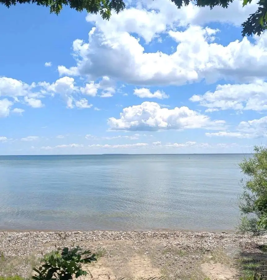 122 N Huron RD, Au Gres, MI 48703 - #2