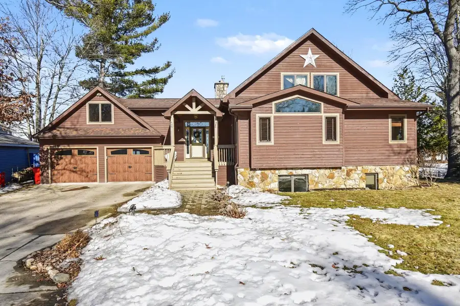 3740 Hiawatha, Sand Lake, MI 48748 - #2