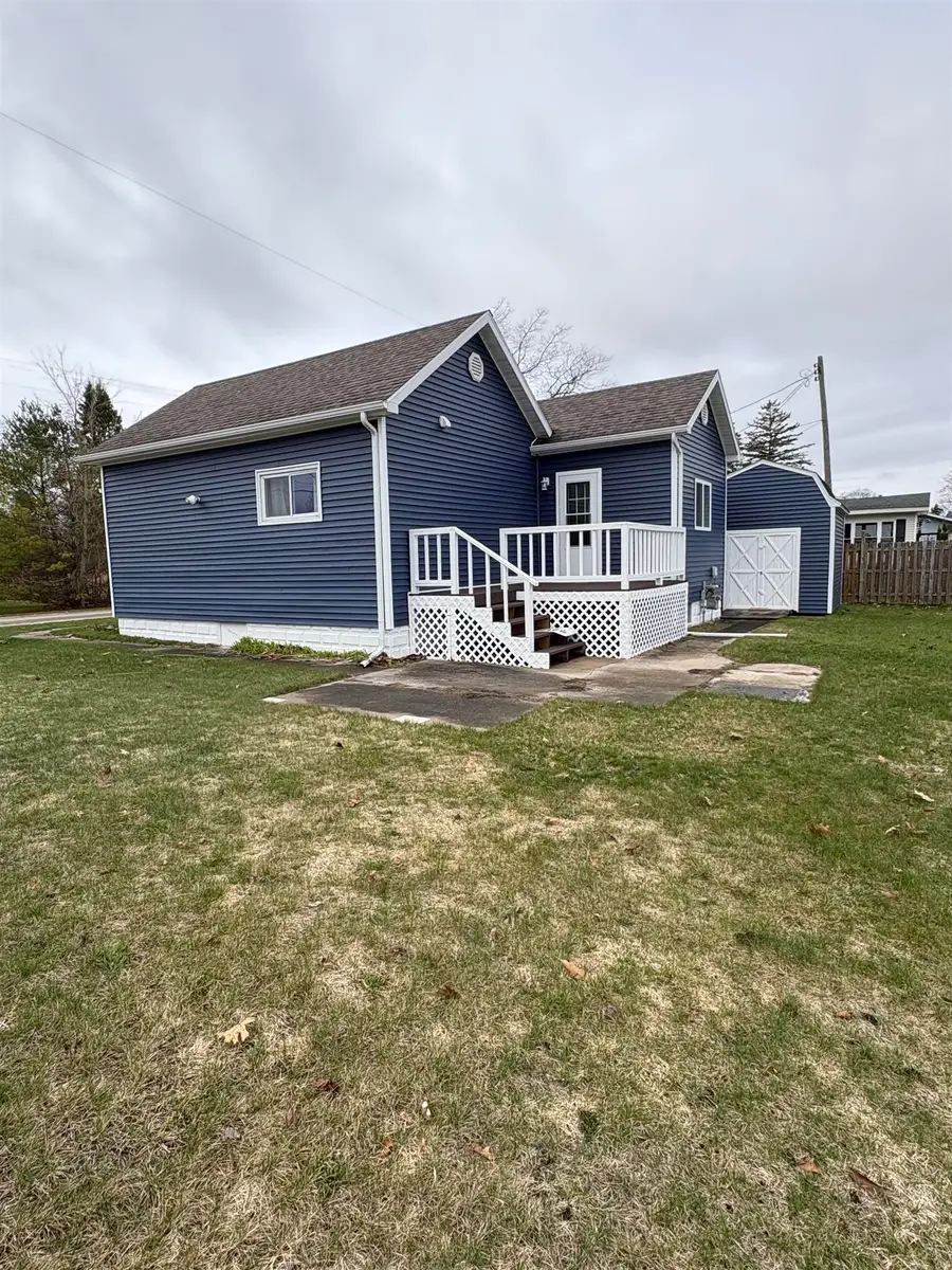 815 E State, East Tawas, MI 49830 - #2