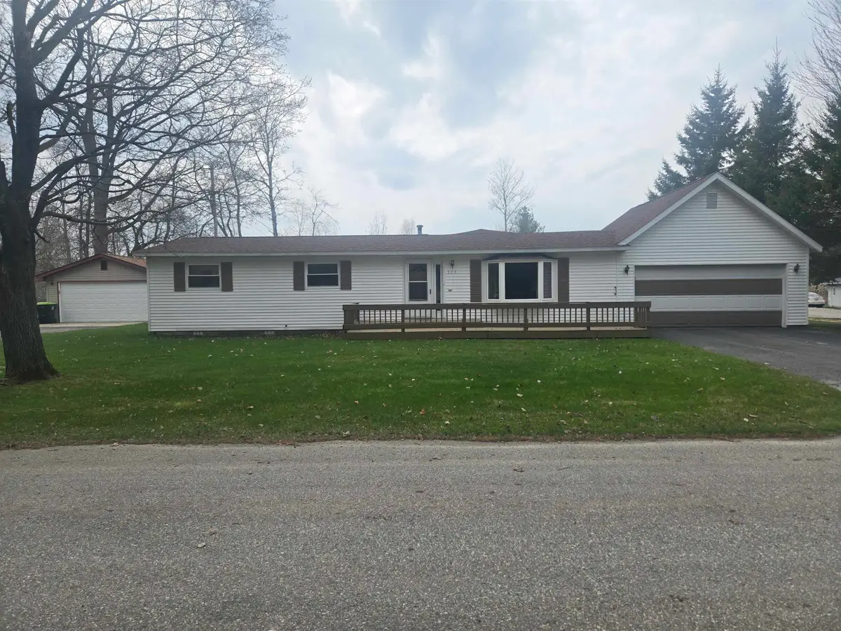 707 Sawyer, East Tawas, MI 48730 - #1