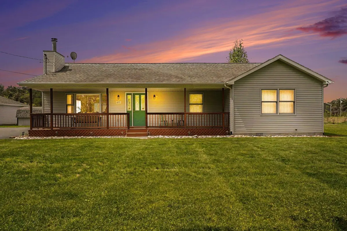 437 4th, Lupton, MI 48635 - #1