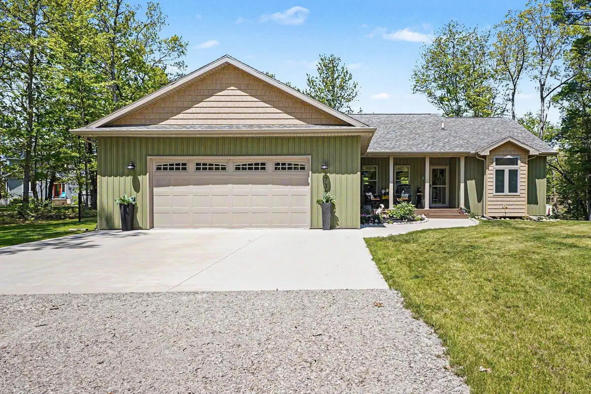 1735 Iroquois TRL, National City, MI 48748 - #1