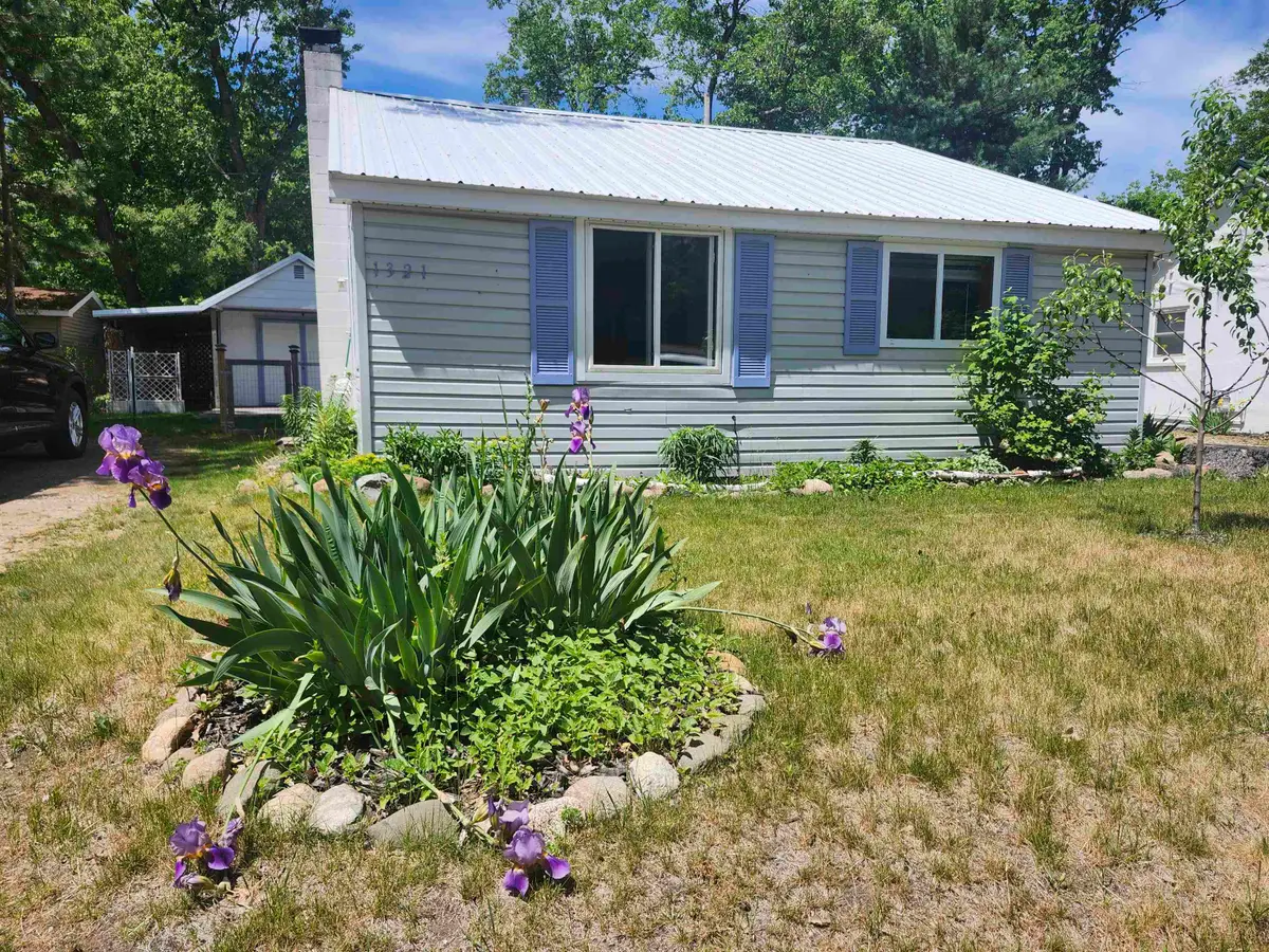 1321 Fletcher ST, Sand Lake, MI 48748 - #1