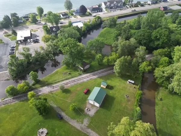 429 Hamilton RD, TawasCity, MI 48763