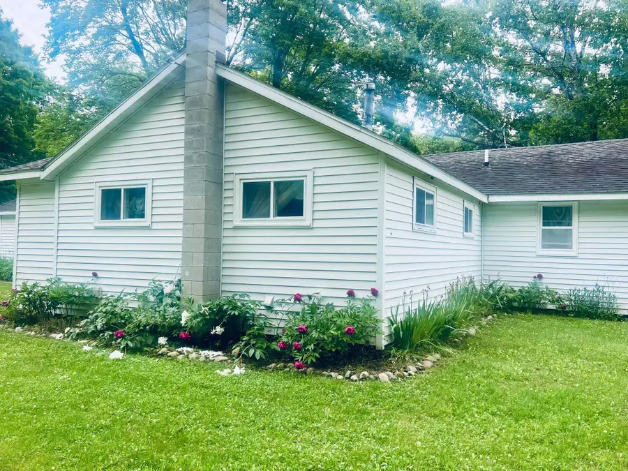 3208 S Healey RD, Glennie, MI 48737 - #3