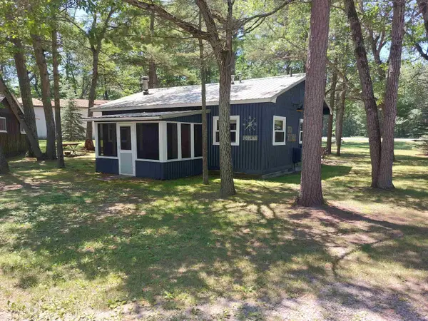 975 N Huron, EastTawas, MI 48730
