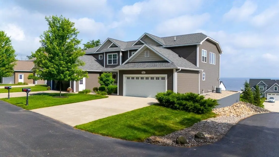 4876 W Houghton Lake, Houghton Lake, MI 48629 - #1