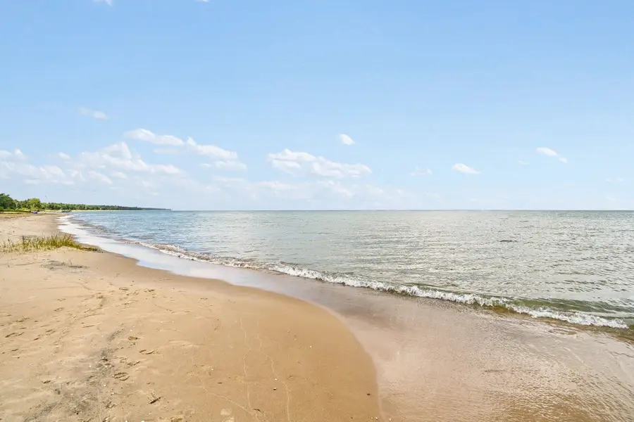 4943 Birchcrest DR, Oscoda, MI 48750 - #2