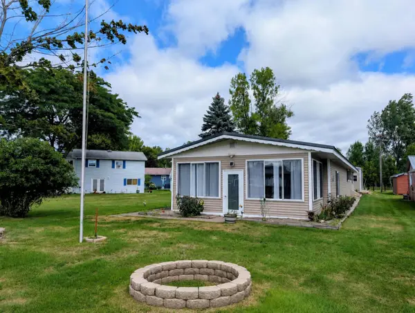 1656 Riverside, AuGres, MI 48703