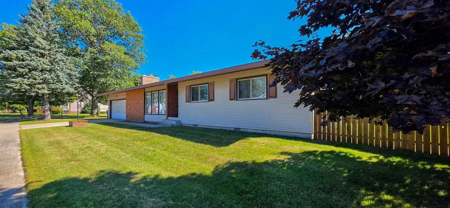 312 Alice ST, East Tawas, MI 48730 - #2