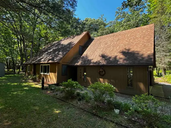 7015 Huntington, Oscoda, MI 48750