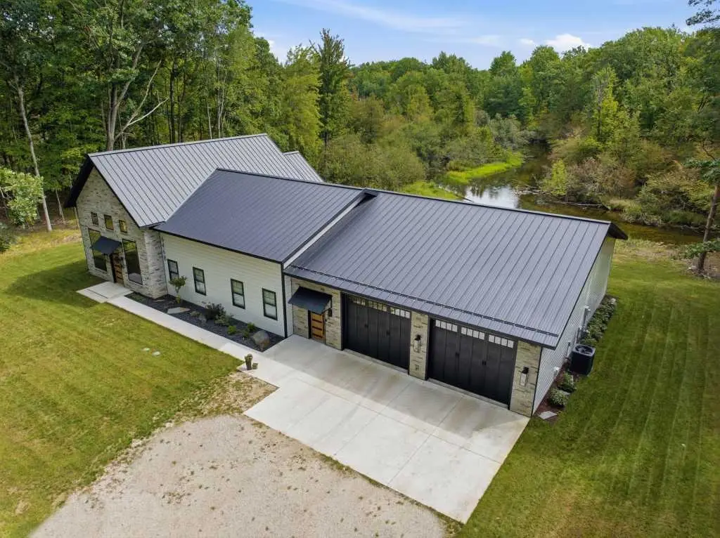6468 Dunhill, Stanwood, MI 49346 - #1