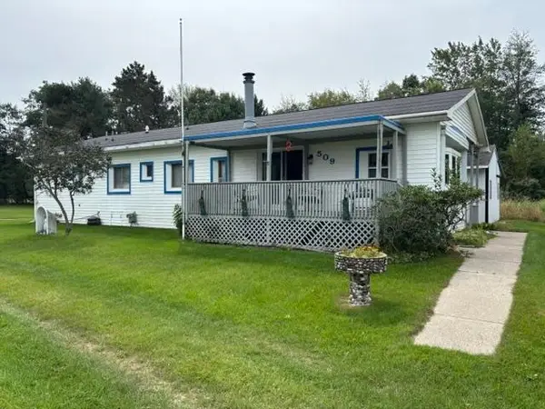 509 Bridge ST, EastTawas, MI 48730