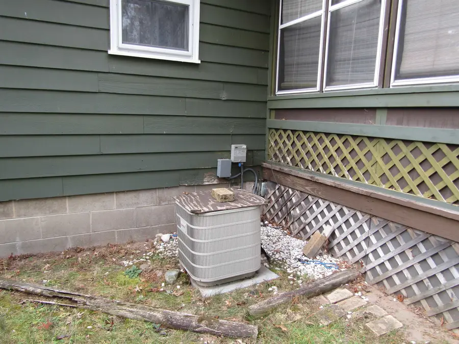 2755 Menominee, Churchill, MI 48661 - #3