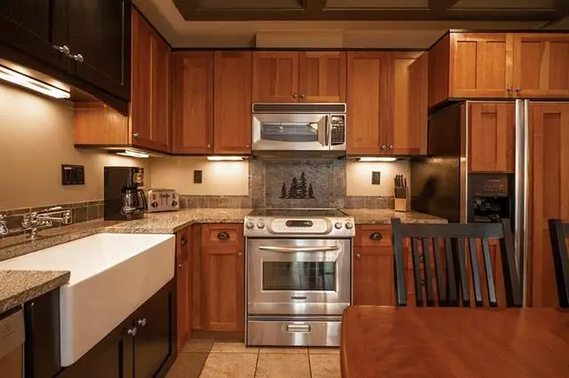 2035 N US-31 N, East Bay, MI 49686 - Image #3