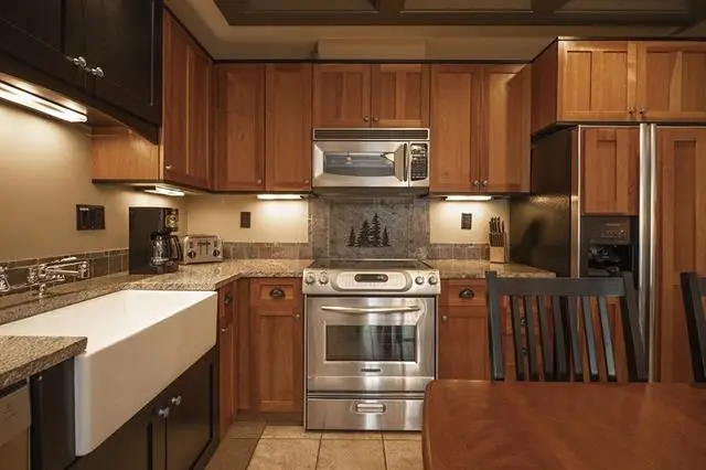 2035 N US-31 N, East Bay, MI 49686 - Image #3