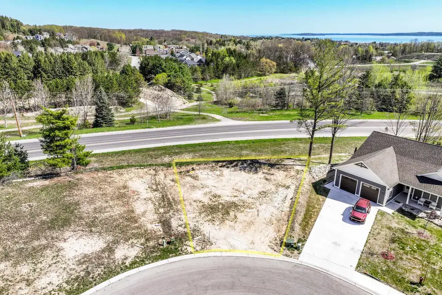 13956 S Winding TRL, Traverse City, MI 49686 - Image #2