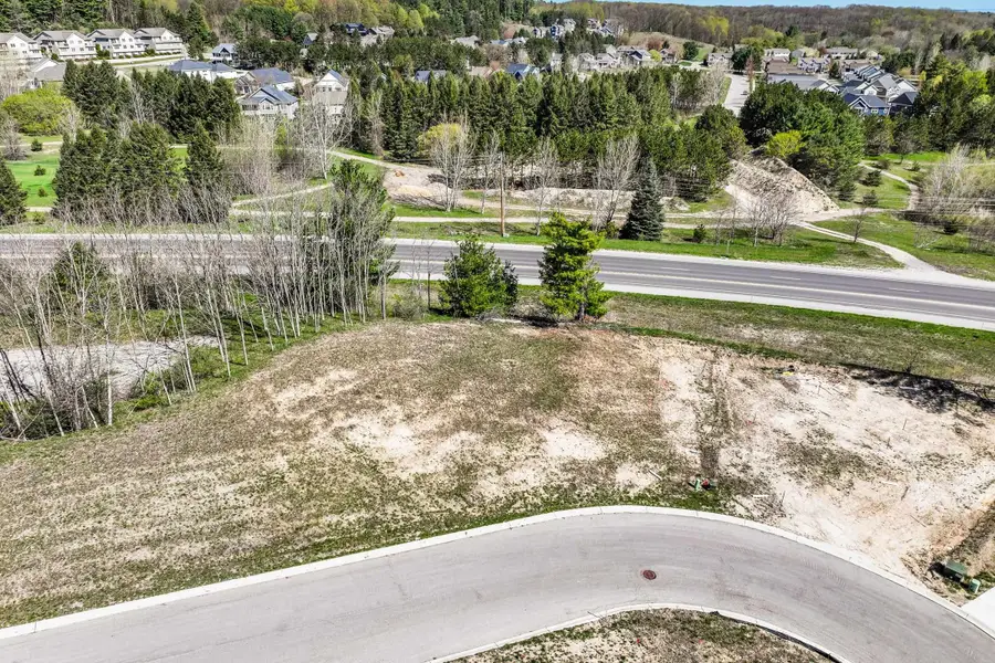 13956 S Winding TRL, Traverse City, MI 49686 - Image #3