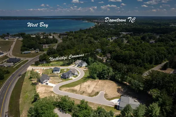 13960 S Winding, TraverseCity, MI 49686
