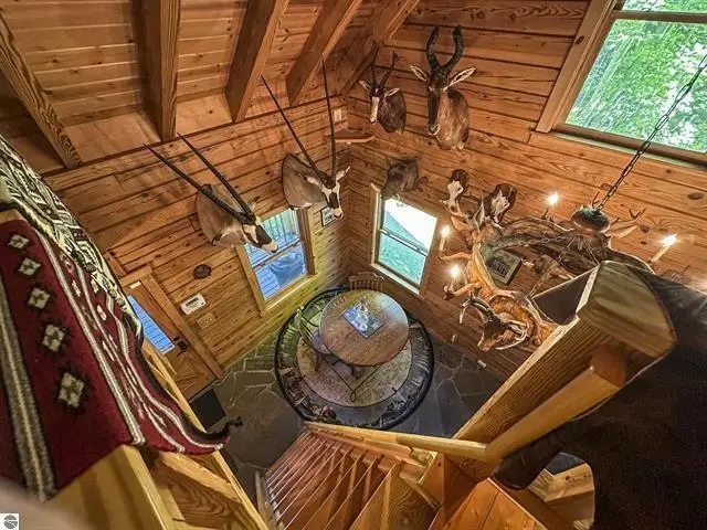 3900 Swaney RD, Traverse City, MI 49686 - #2