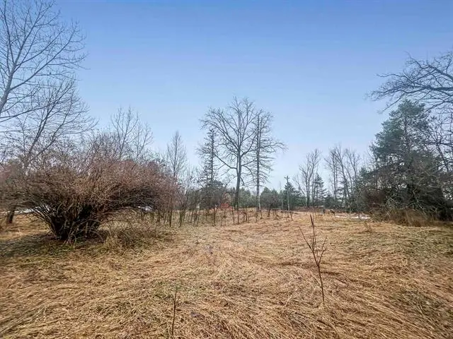 23 Cinnamon LN, East Bay, MI 49686 - Image #3