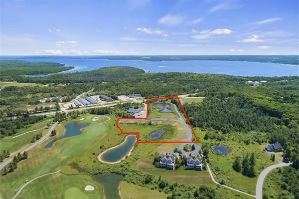 00 Fairways, Charlevoix, MI 49720