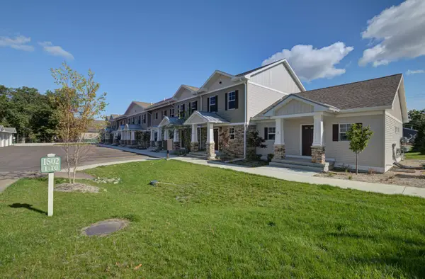 1502 Simsbury ST, TraverseCity, MI 49686