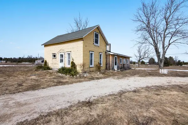 17140 Honor, Interlochen, MI 49643