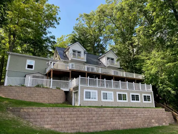 506 McLachlan, Evart, MI 49631