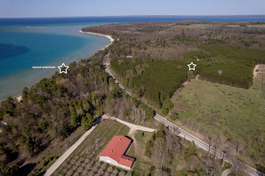 19801 Eagle Rise RD, Peninsula Township, MI 49686 - Image #2