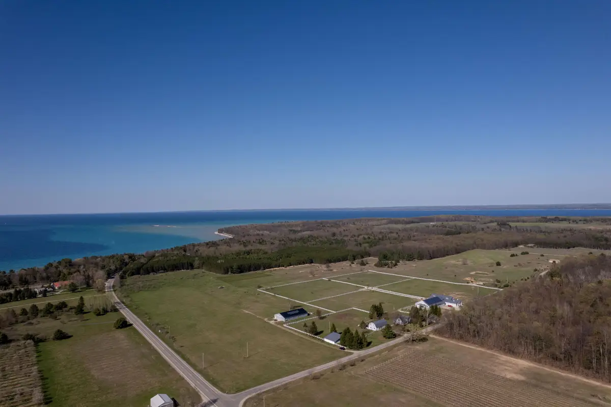 19777 Eagle Rise RD, Peninsula Township, MI 49686 - Image #1