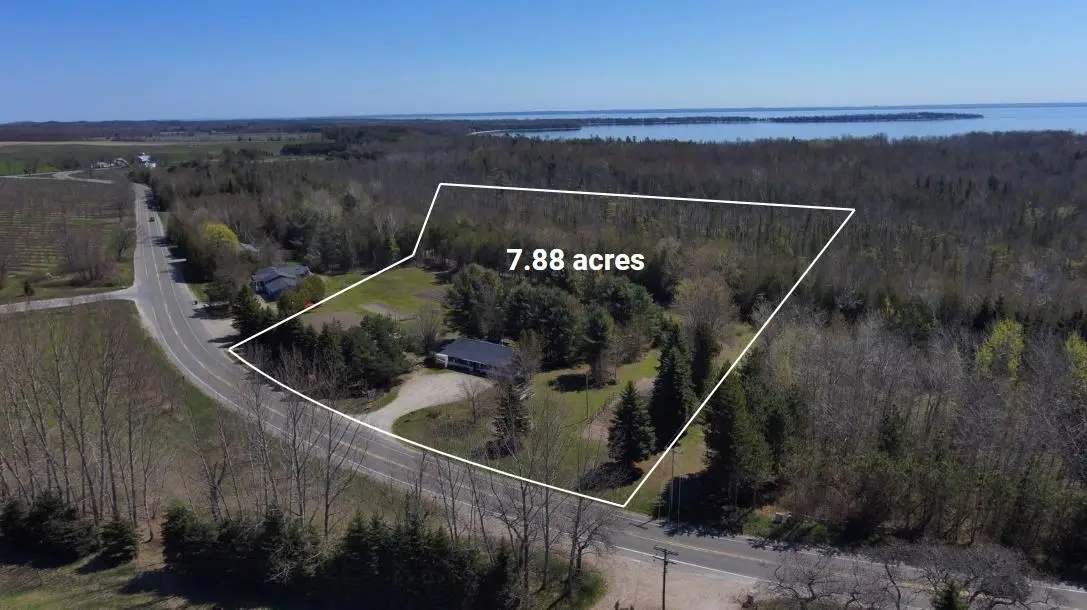 11184 N Mill ST, Northport, MI 49670 - Image #1