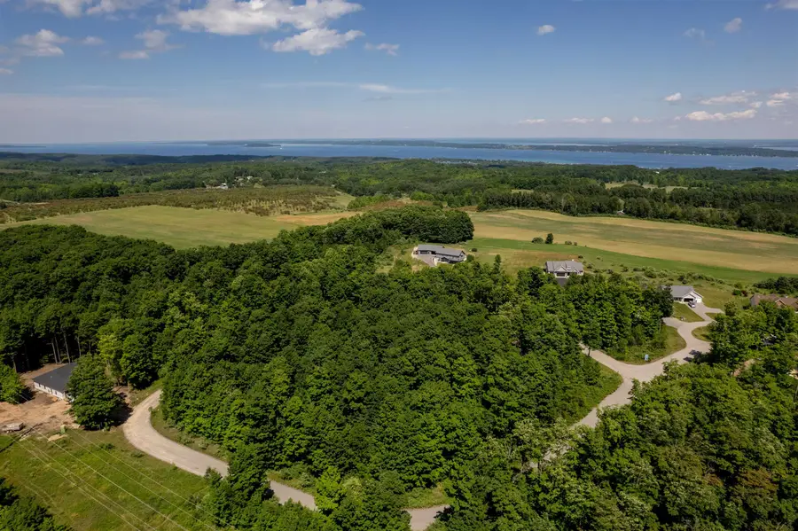 8271 E Boca Vista, Elmwood, MI 49684 - Image #2