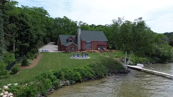 11096 SE Torch Lake, Alden, MI 49612