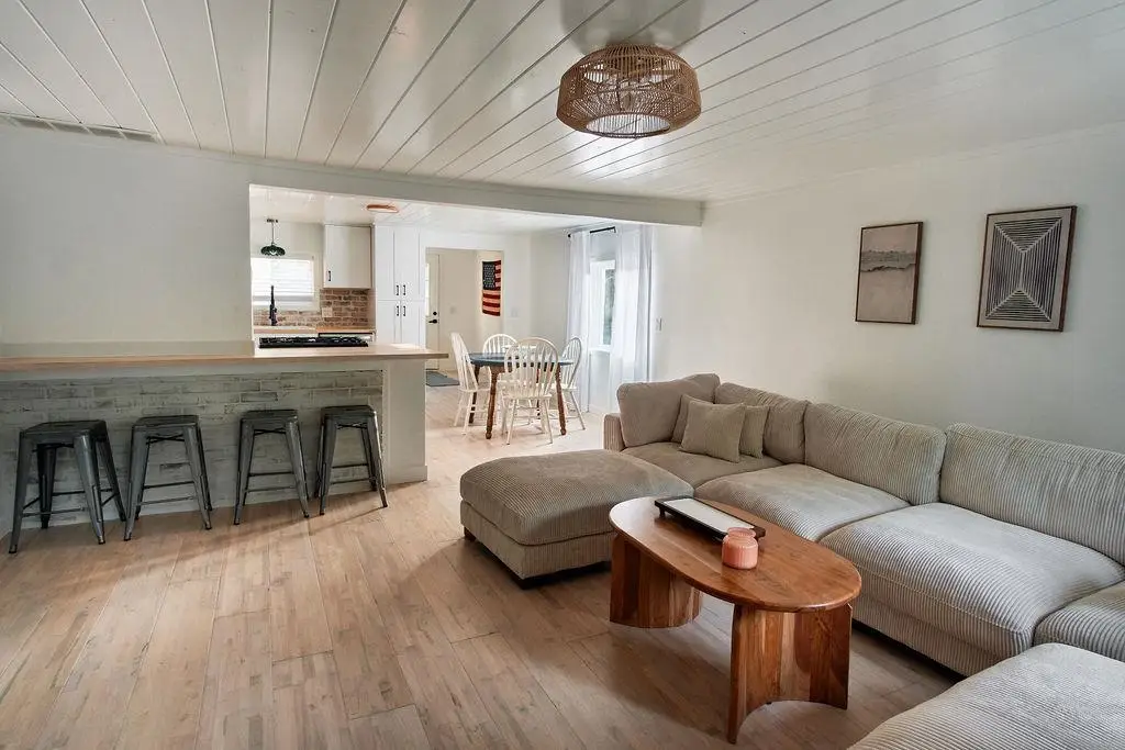 8870 E Fouch, Elmwood, MI 49684 - Image #1