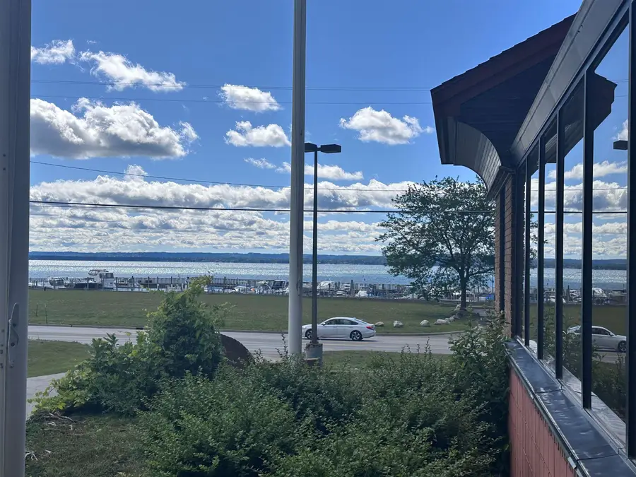 5600 US-31 N, Williamsburg, MI 49690 - Image #2