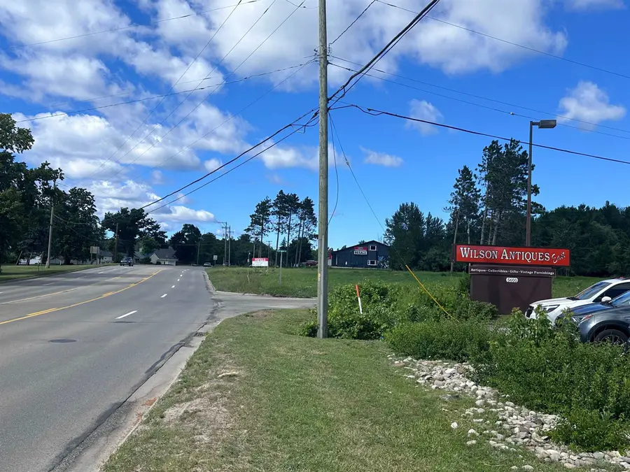 5600 US-31 N, Williamsburg, MI 49690 - Image #3