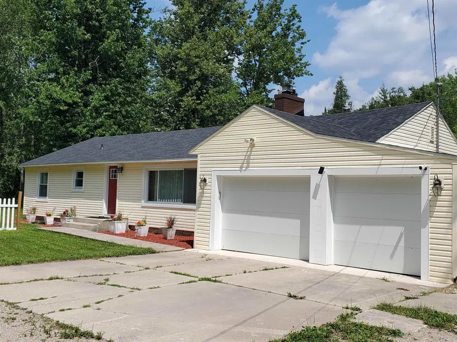 3227 S Garfield RD, Kingsley, MI 49649 - Image #2