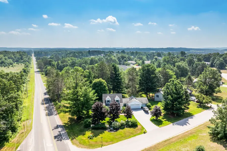 9075 Windsong, Cadillac, MI 49601 - Image #3