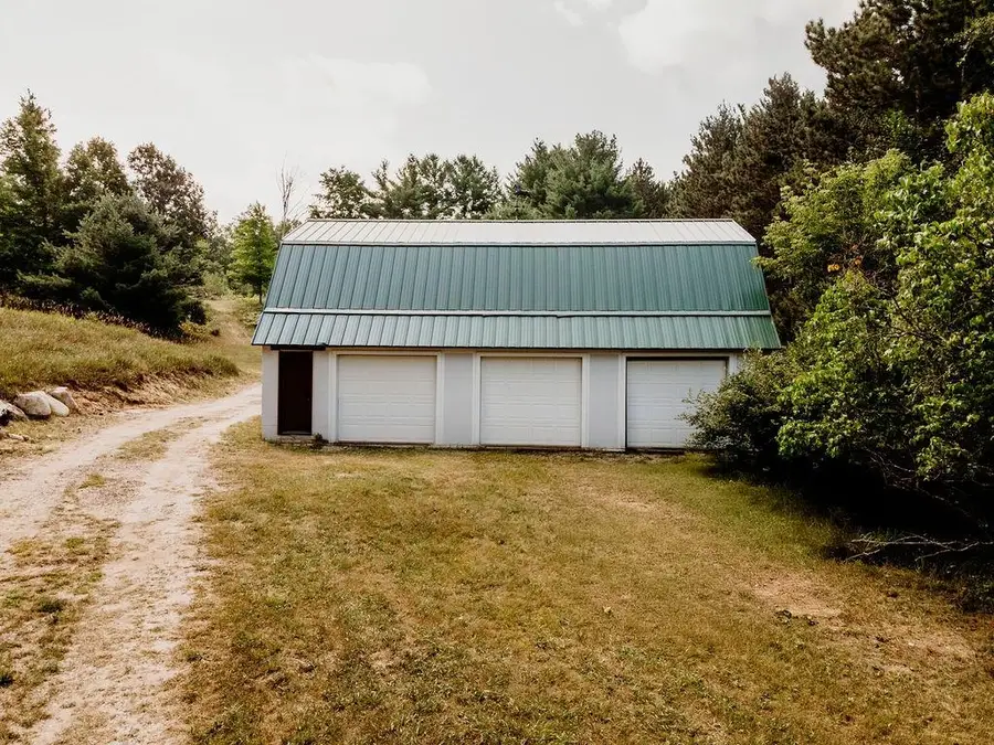 11268 Watson, Williamsburg, MI 49690 - Image #2