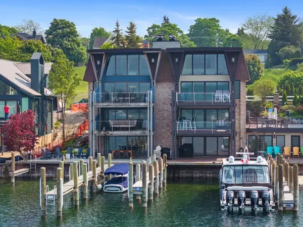 111B Belvedere, Charlevoix, MI 49720