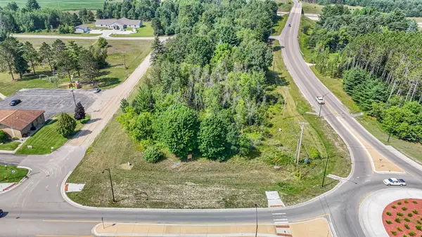 1201 E Division, Cadillac, MI 49601