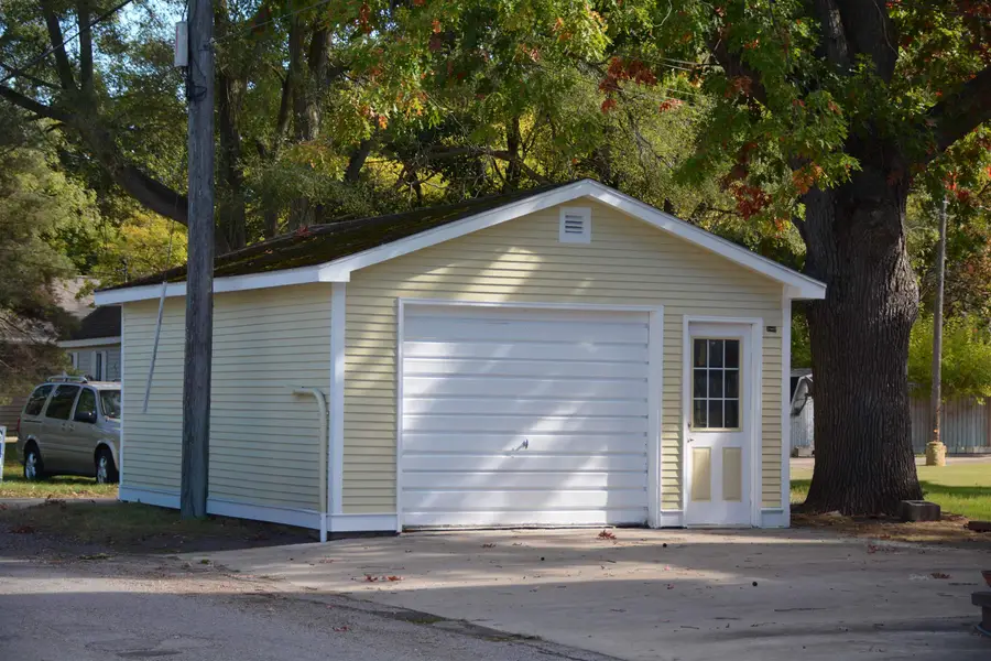 417 Barlow, Traverse City, MI 49686 - Image #3