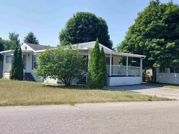 1587 David, TraverseCity, MI 49686